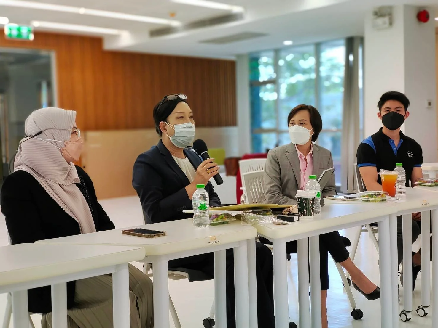 คณบดีคณะการจัดการการท่องเที่ยวนิด้า เข้าร่วมการรับมอบโปรแกรม WPS Office ณ ห้อง Co-Learning Space ชั้น 3 อาคารราชพฤกษ์