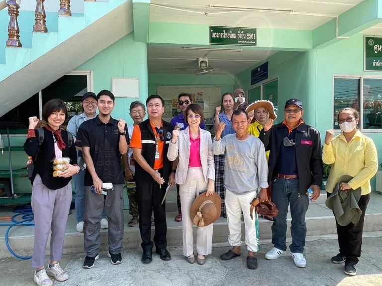 ผู้ช่วยศาสตราจารย์ ดร.วรรษิดา บุญญาณเมธาพร และบริการวิชาการ และคณะทำงานร่วมมือกับสำนักงานเขตประเวศ และชุมชนย่านคลองประเวศบุรีรมย์ เพื่อพัฒนาย่านสร้างสรรค์เขตประเวศและลงพื้นที่สำรวจฐานทรัพยากรชุมชน เพื่อยกระดับสู่การท่องเที่ยว