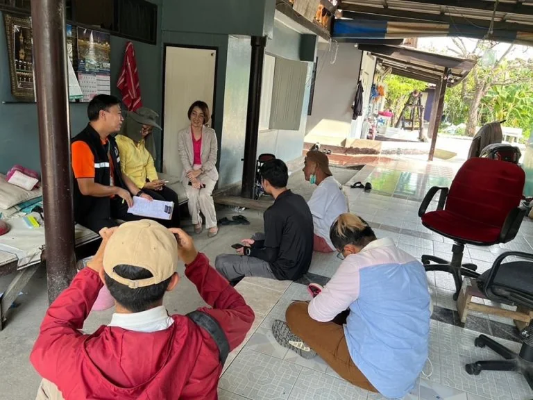ผู้ช่วยศาสตราจารย์ ดร.วรรษิดา บุญญาณเมธาพร และบริการวิชาการ และคณะทำงานร่วมมือกับสำนักงานเขตประเวศ และชุมชนย่านคลองประเวศบุรีรมย์ เพื่อพัฒนาย่านสร้างสรรค์เขตประเวศและลงพื้นที่สำรวจฐานทรัพยากรชุมชน เพื่อยกระดับสู่การท่องเที่ยว