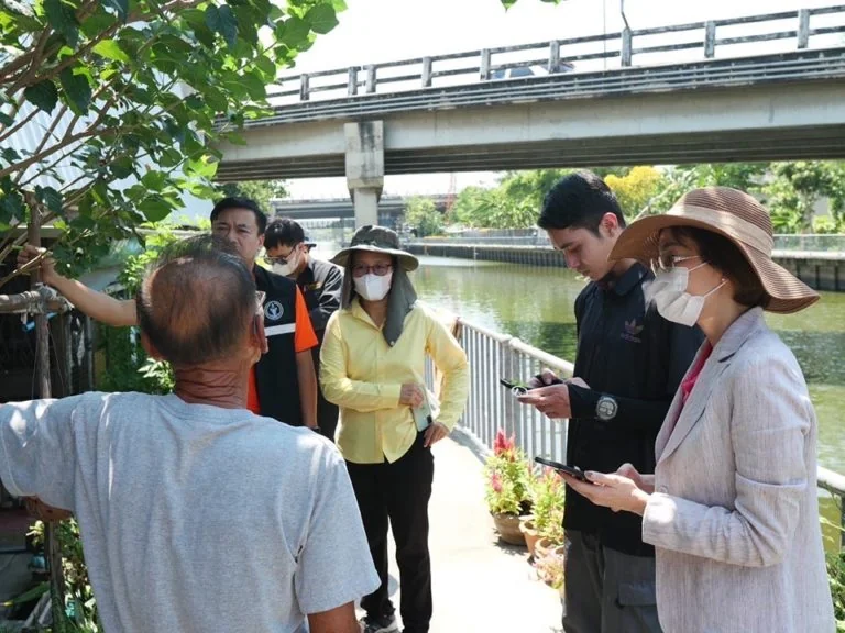 ผู้ช่วยศาสตราจารย์ ดร.วรรษิดา บุญญาณเมธาพร และบริการวิชาการ และคณะทำงานร่วมมือกับสำนักงานเขตประเวศ และชุมชนย่านคลองประเวศบุรีรมย์ เพื่อพัฒนาย่านสร้างสรรค์เขตประเวศและลงพื้นที่สำรวจฐานทรัพยากรชุมชน เพื่อยกระดับสู่การท่องเที่ยว