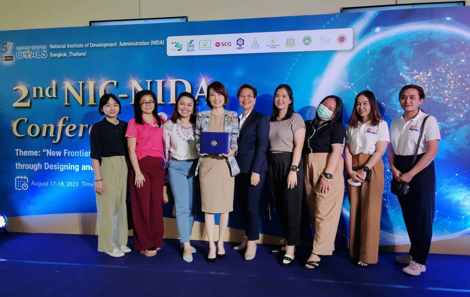 ขอแสดงความยินดีกับผู้ช่วยศาสตราจารย์ ดร.วรรษิดา บุญญาณเมธาพร รองคณบดีฝ่ายแผน วิจัย และบริการวิชาการ ที่ได้รับรางวัล Top Paper Awards (National Paper) จากบทความเรื่อง Towards Tourists’ Perspective: Creative Tourism and its Main Characteristics