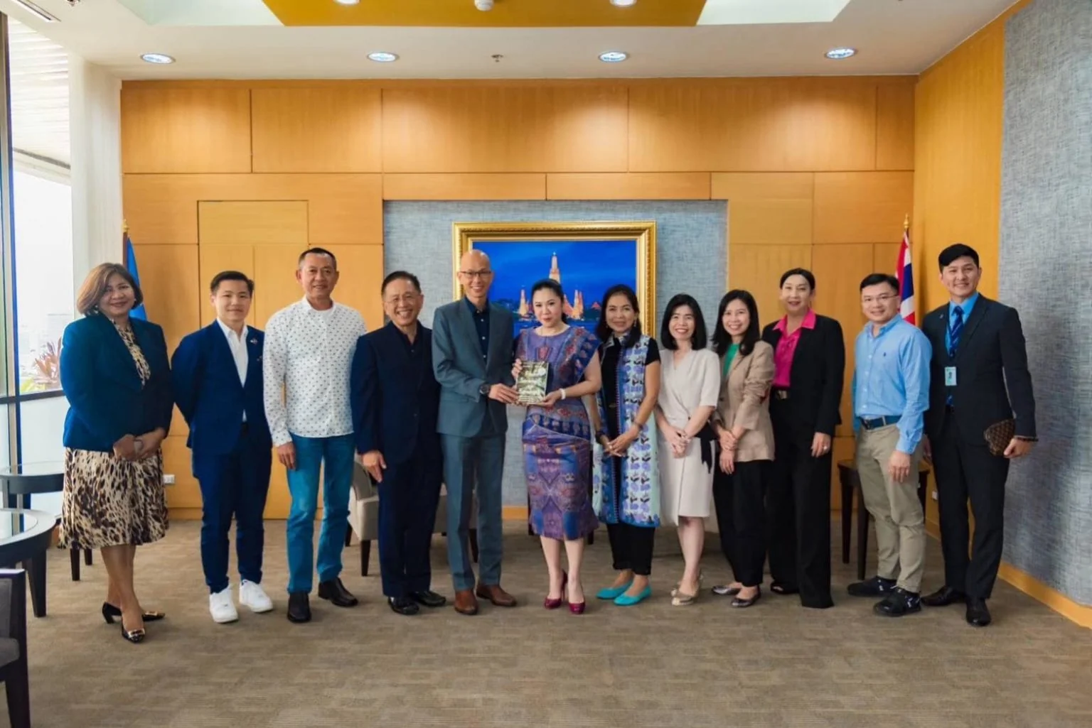 ทีมผู้บริหารคณะการจัดการการท่องเที่ยว เข้าพบคุณฐาปนีย์ เกียรติไพบูลย์ ผู้ว่าการการท่องเที่ยวแห่งประเทศไทย (ททท.) เพื่อแสดงความยินดีในโอกาสรับตำแหน่งและพูดคุยถึงความร่วมมือในการขับเคลื่อนการท่องเที่ยวไทยร่วมกันทีมผู้บริหารคณะการจัดการการท่องเที่ยว