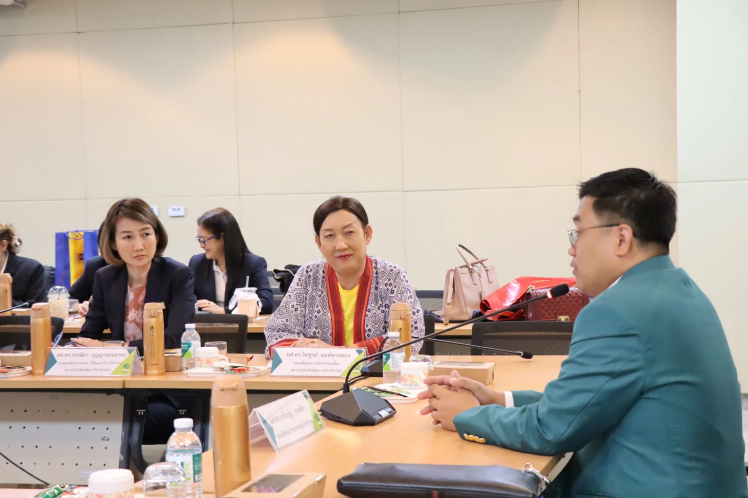 คณาจารย์และเจ้าหน้าที่ คณะการจัดการการท่องเที่ยวนิด้า เข้าศึกษาดูงานระบบการวัด การวิเคราะห์ และการจัดการความรู้ ณ คณะวิทยาศาสตร์ มหาวิทยาลัยเกษตรศาสตร์ วิทยาเขตศรีราชา