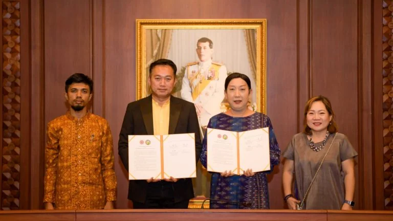 สถาบันบัณฑิตพัฒนบริหารศาสตร์ โดยคณะการจัดการการท่องเที่ยว จัดพิธีลงนามบันทึกข้อตกลงว่าด้วยความร่วมมือทางวิชาการ ระหว่าง สถาบันบัณฑิตพัฒนบริหารศาสตร์กับองค์การบริหารส่วนตำบลหล่อยูง