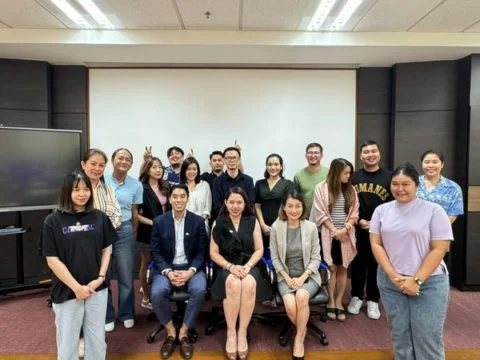 หลักสูตรการจัดการมหาบัณฑิต ภาคพิเศษ คณะการจัดการการท่องเที่ยว ขอขอบคุณ Miss Punnaporn Wongjunpen และ Dr. Thiti Samuthrat, MD