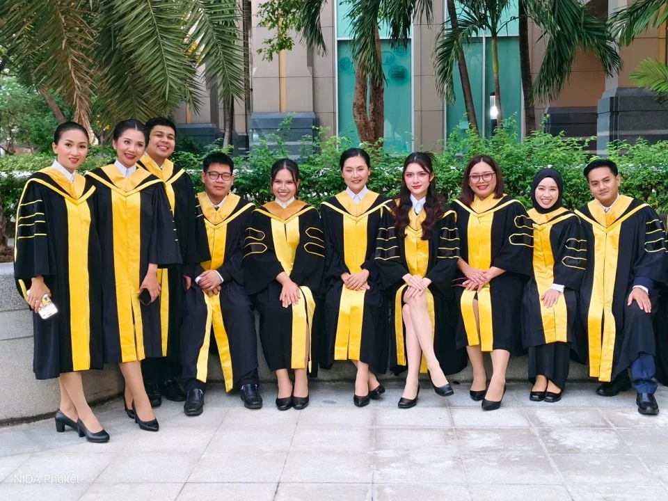 คณะการจัดการการท่องเที่ยว ขอแสดงความยินดีกับมหาบัณฑิตและดุษฏีบัณฑิตทุกท่าน