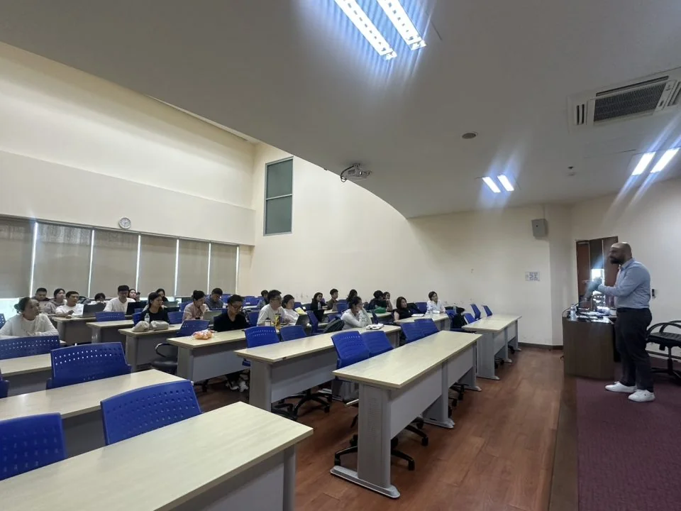 การบรรยายพิเศษ “Leveraging Generative AI for Research”